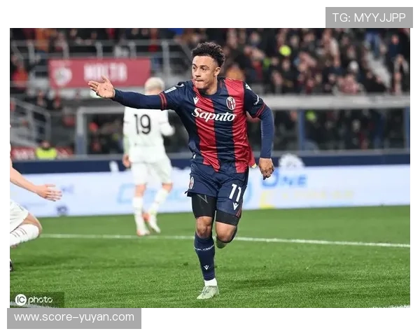 一米九球星引领足球潮流 身高优势成比赛中的致胜关键