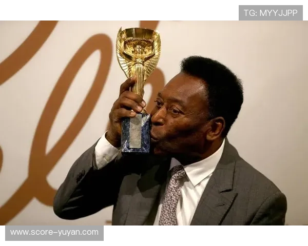 全球足球十一大球星最新排名揭晓 揭示足坛顶级球员的实力对决