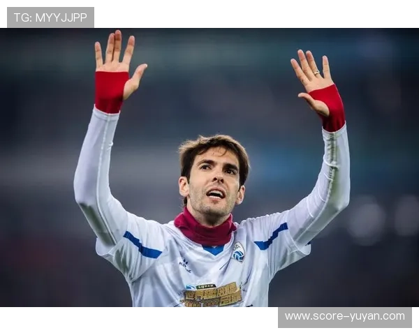 美颜足球球星：那些在赛场上与镜头前都光彩照人的足球偶像