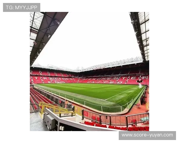 绝美足球场与球星魅力的独特差异与内在联系分析